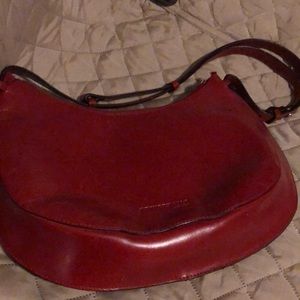 Red Kenneth Cole hand bag